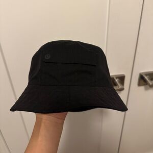 LULULEMON BUCKET HAT